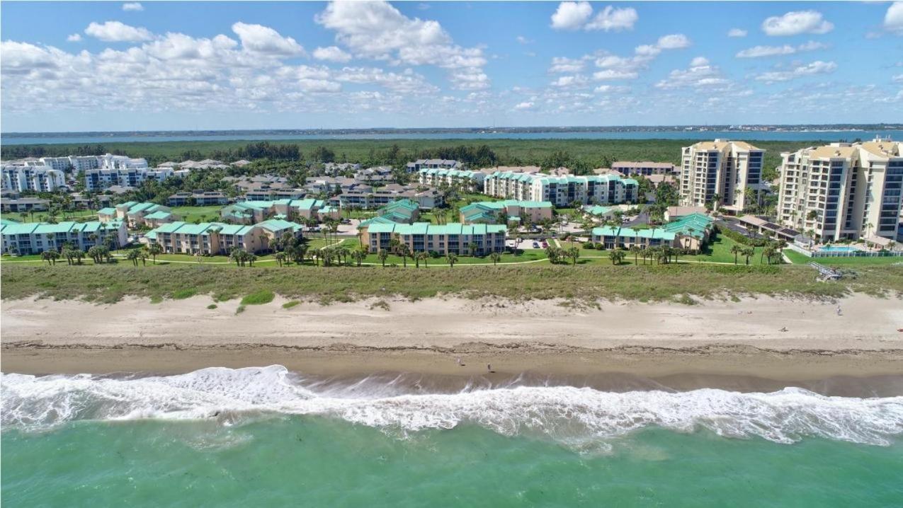 Beach Getaway - Ocean Beach, Tennis, Golf, Pool With Tiki Bar Форт Пирс Экстерьер фото